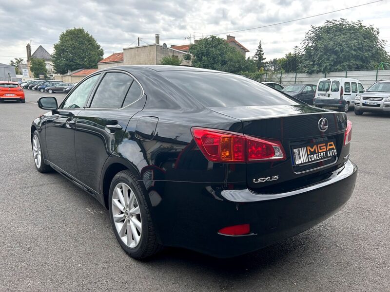 LEXUS IS220 2009