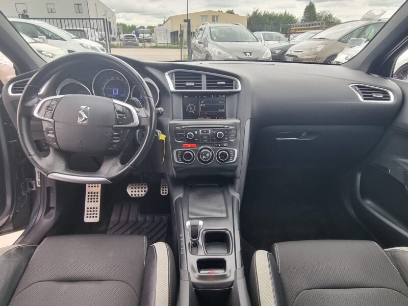 CITROEN DS4 1.6 HDi 112 so chic