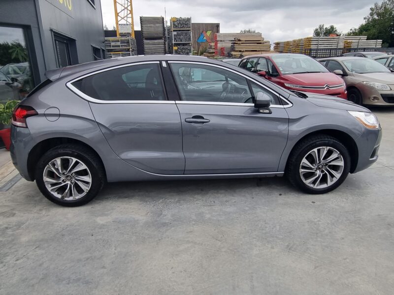 CITROEN DS4 1.6 HDi 112 so chic