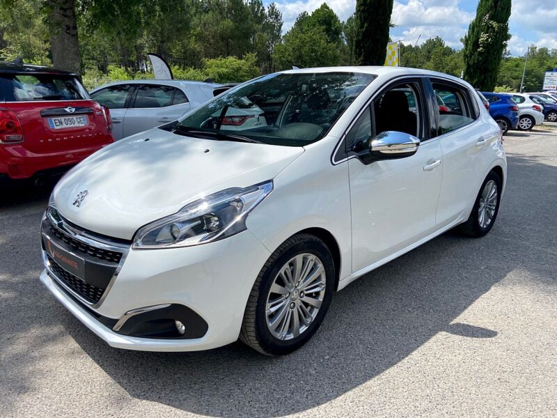 PEUGEOT 208 1.2 PURETECH 82CV ALLURE