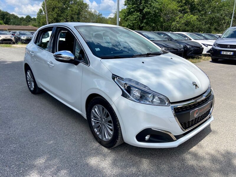 PEUGEOT 208 1.2 PURETECH 82CV ALLURE