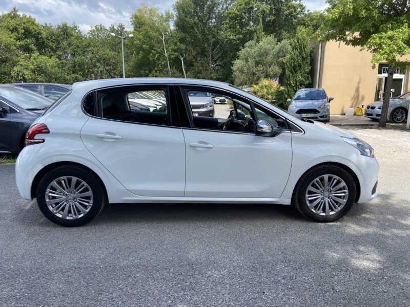 PEUGEOT 208 1.2 PURETECH 82CV ALLURE