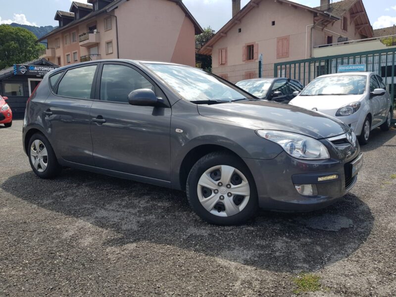 HYUNDAI i30 1.4i 109CV PACK CLIM