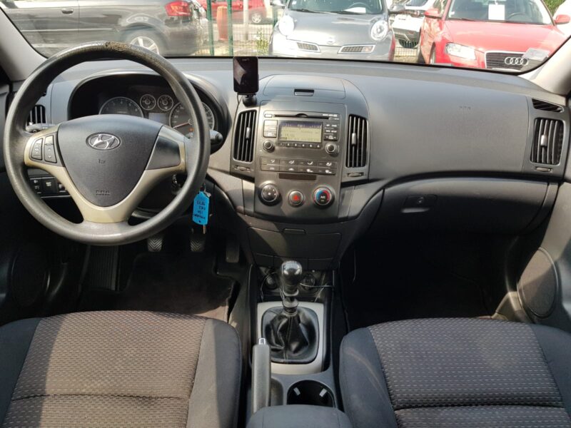 HYUNDAI i30 1.4i 109CV PACK CLIM