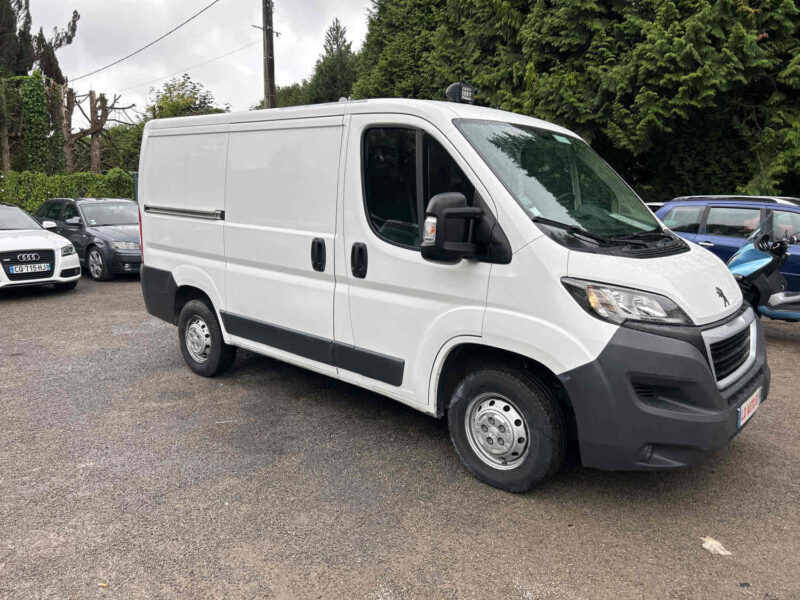 PEUGEOT BOXER Camionnette 2015