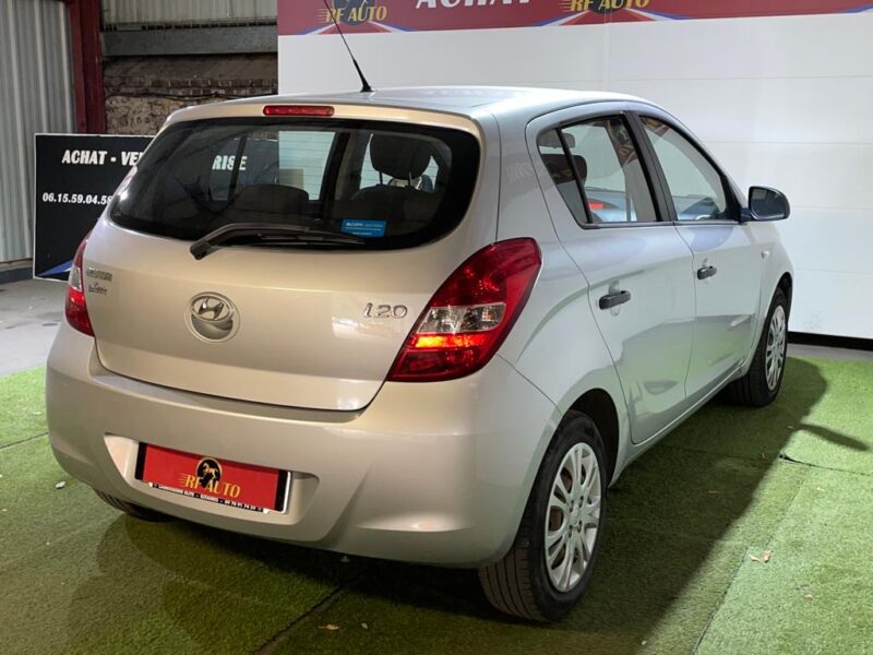 HYUNDAI i20 I 2010