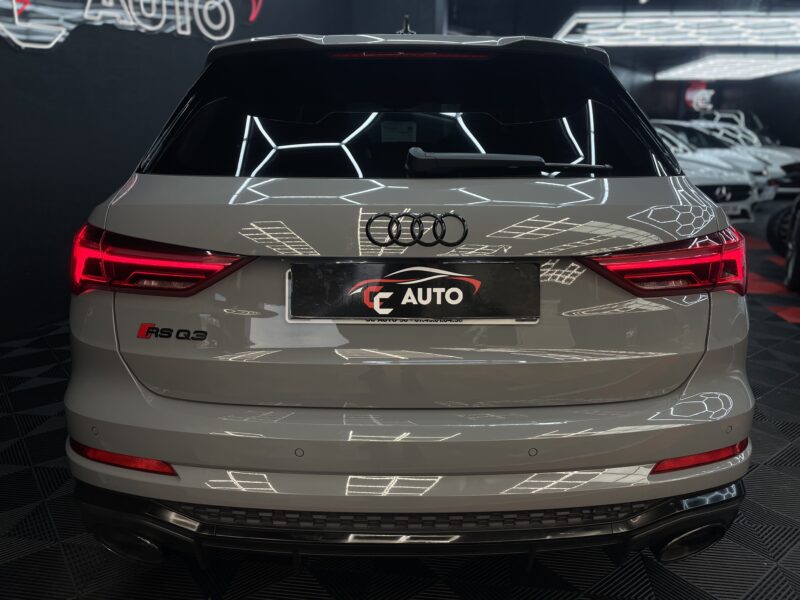 AUDI RSQ3 2020