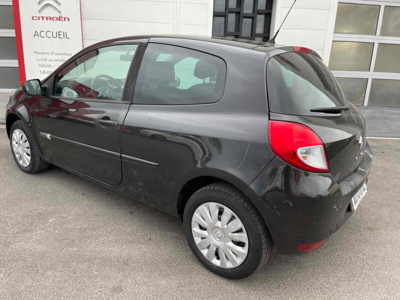 RENAULT CLIO III 2010