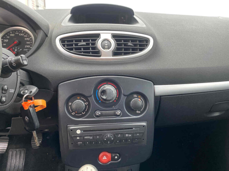 RENAULT CLIO III 2010