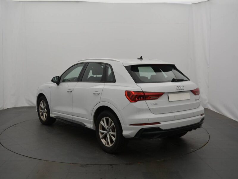 AUDI Q3 35 TFSI 150 CH S TRONIC 7 S LINE Garantie 12 Mois 