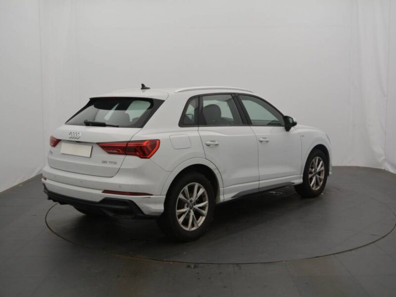 AUDI Q3 35 TFSI 150 CH S TRONIC 7 S LINE Garantie 12 Mois 