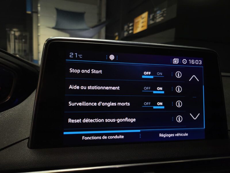 PEUGEOT 3008 II 1.6 BlueHDi 120cv Crossway EAT6 1ère Main // APPLE CARPLAY/MIRROR LINK/CAMERA DE REC