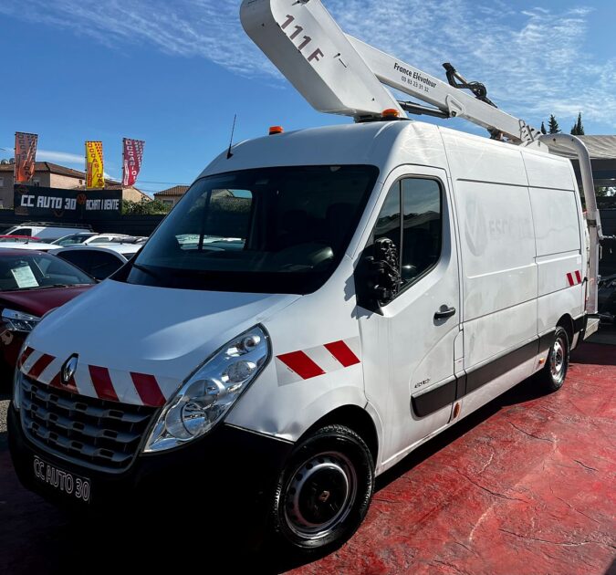 RENAULT MASTER III Camionnette 2011