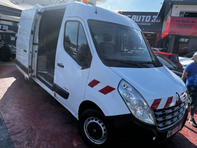 RENAULT MASTER III Camionnette 2011