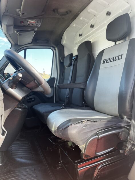 RENAULT MASTER III Camionnette 2011