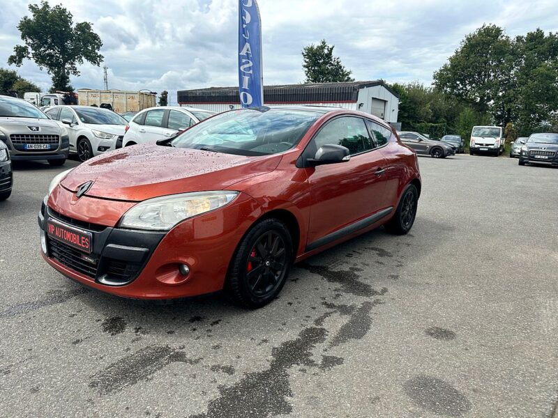 RENAULT MEGANE III Coupé 2010