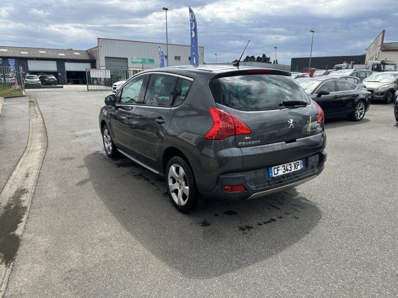 PEUGEOT 3008 Monospace 2012