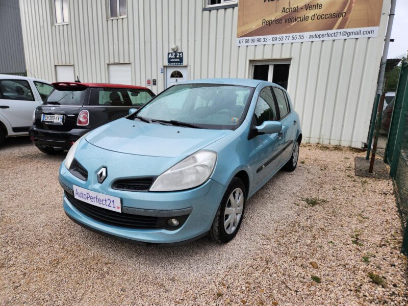 RENAULT CLIO III 2009