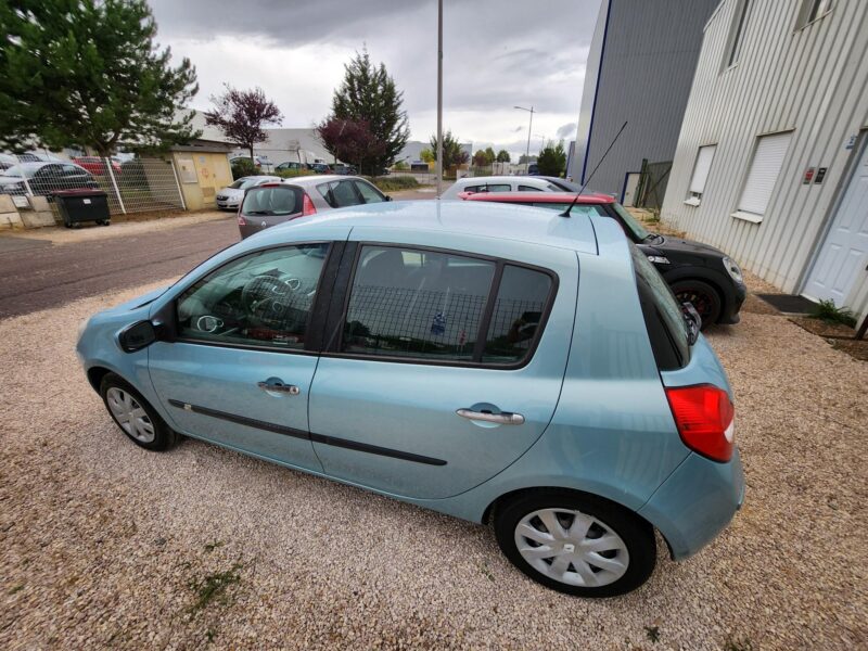 RENAULT CLIO III 2009