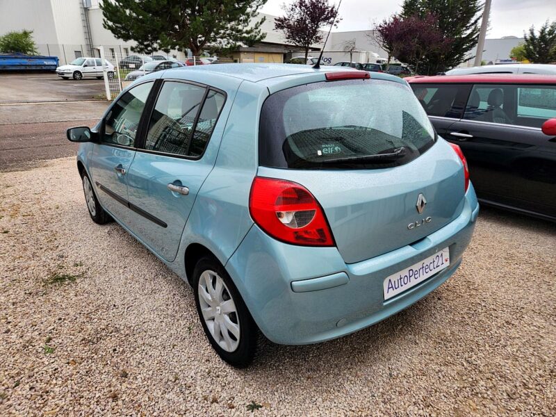 RENAULT CLIO III 2009