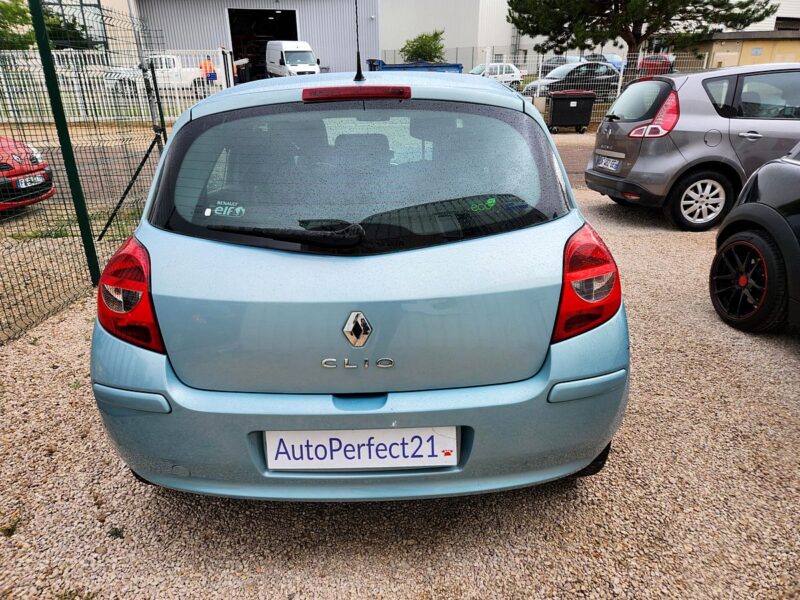 RENAULT CLIO III 2009