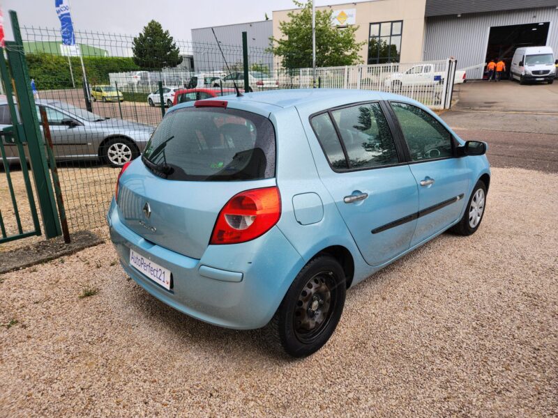 RENAULT CLIO III 2009