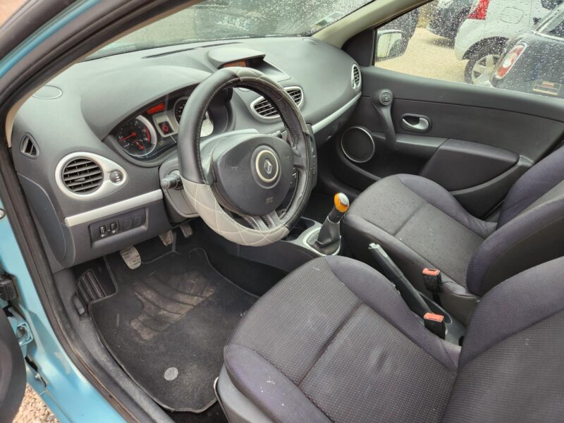 RENAULT CLIO III 2009