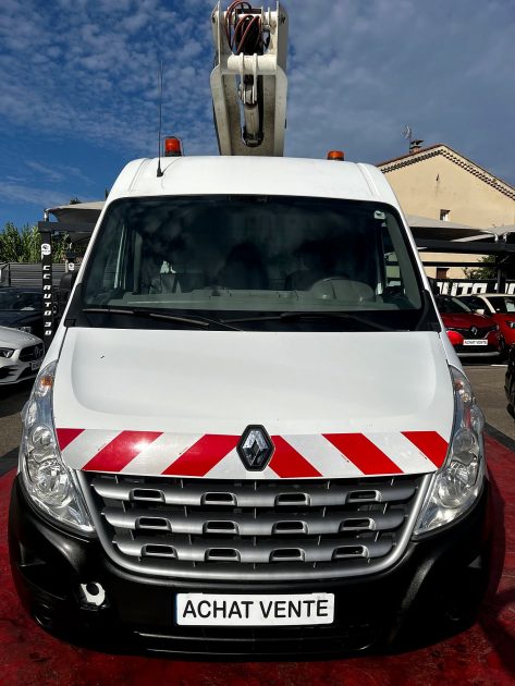 RENAULT MASTER III Camionnette 2011