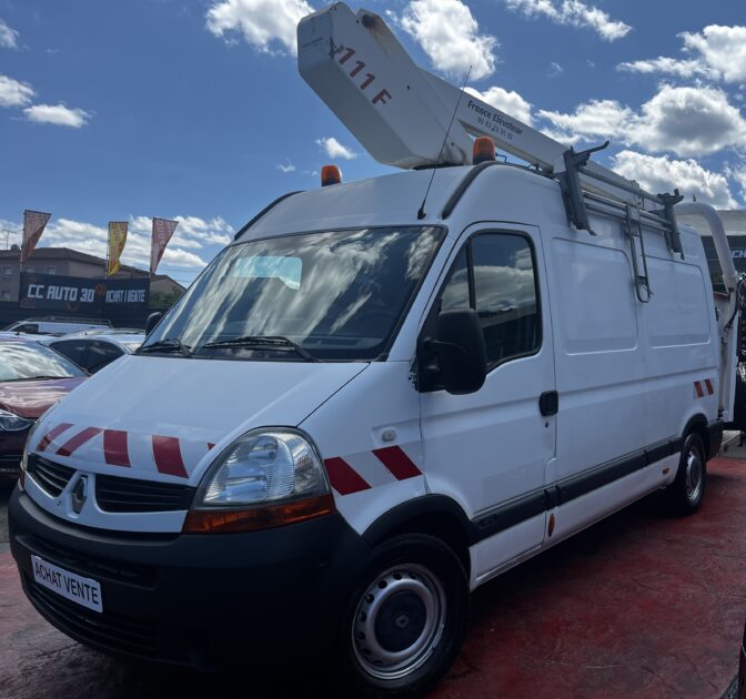 RENAULT MASTER II Camionnette 2010