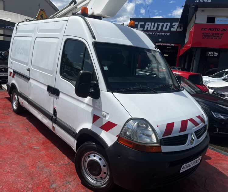 RENAULT MASTER II Camionnette 2010