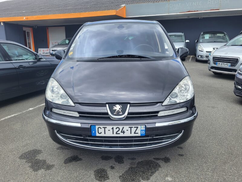 PEUGEOT 807 2013