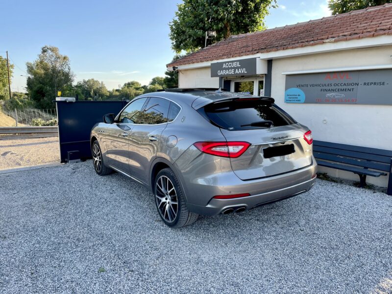 MASERATI LEVANTE SUV 2016