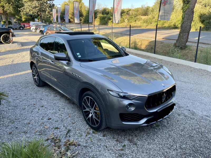 MASERATI LEVANTE SUV 2016