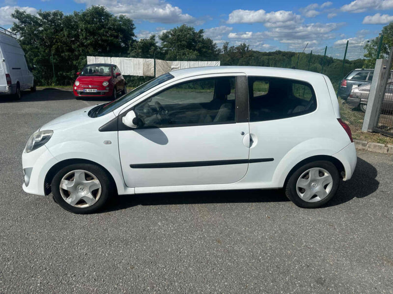 RENAULT TWINGO II 2009