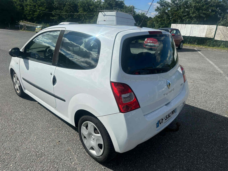 RENAULT TWINGO II 2009