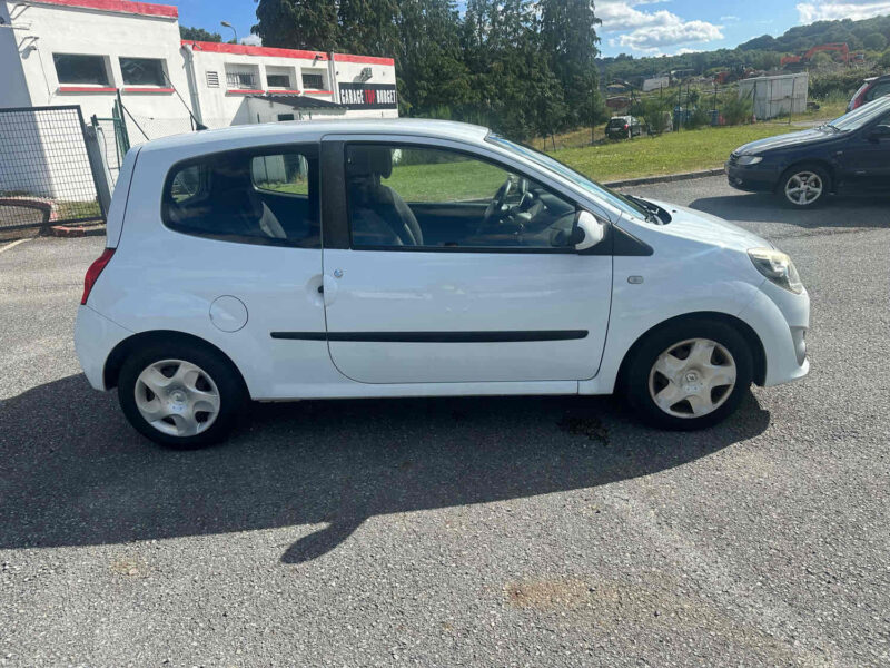 RENAULT TWINGO II 2009