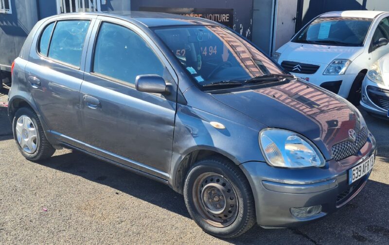 TOYOTA YARIS 2004