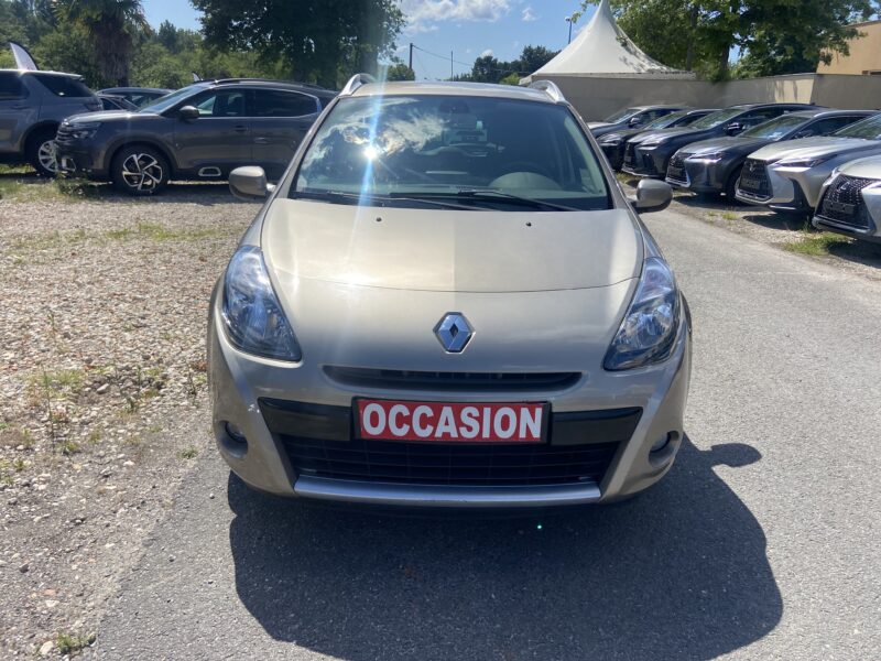 RENAULT CLIO  ESTATE 1.6 16V 110CV XV DE FRANCE BVA