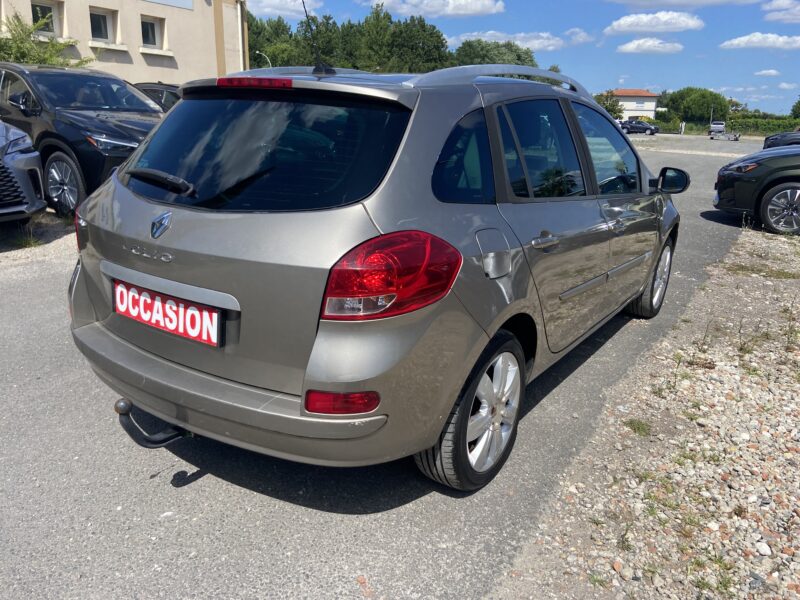 RENAULT CLIO  ESTATE 1.6 16V 110CV XV DE FRANCE BVA