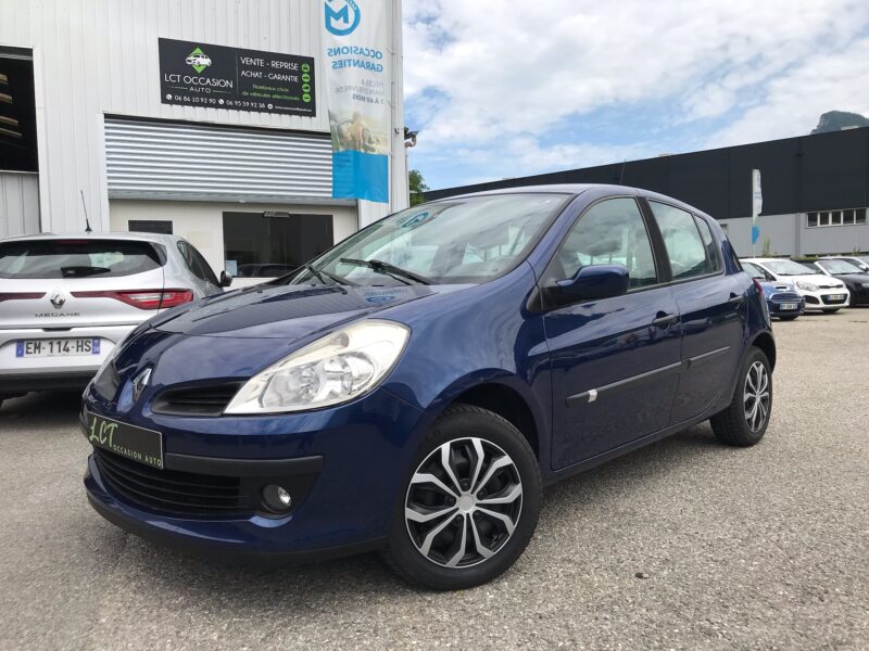 CLIO III - 1.6 i 16V 111cv DYNAMIQUE - GARANTIE 6 MOIS