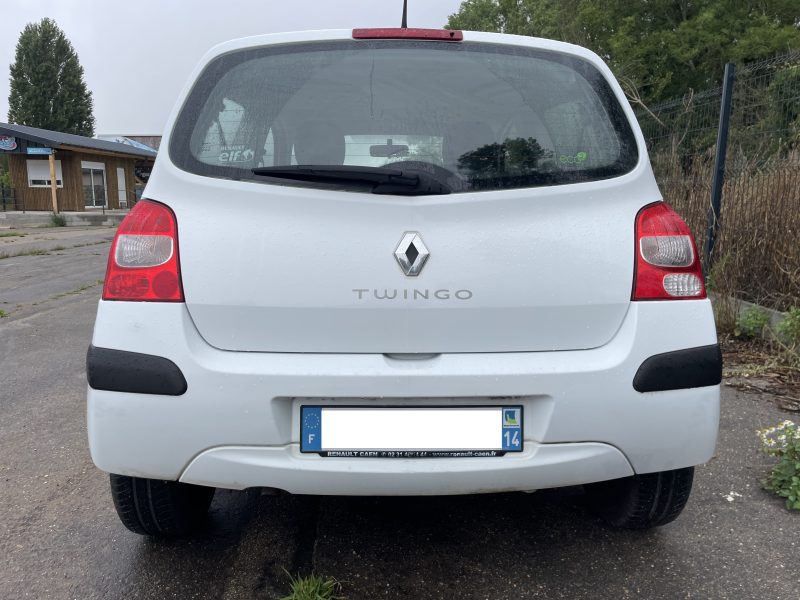 RENAULT TWINGO II 2008