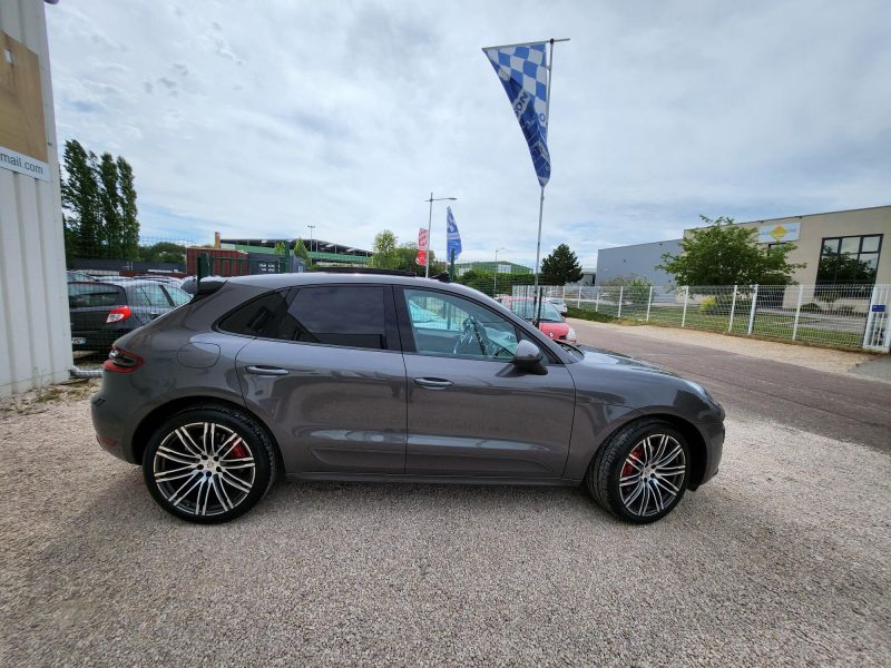 PORSCHE MACAN 2016