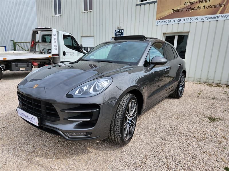 PORSCHE MACAN 2016