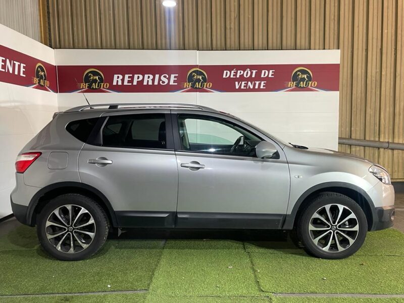 NISSAN QASHQAI 2012