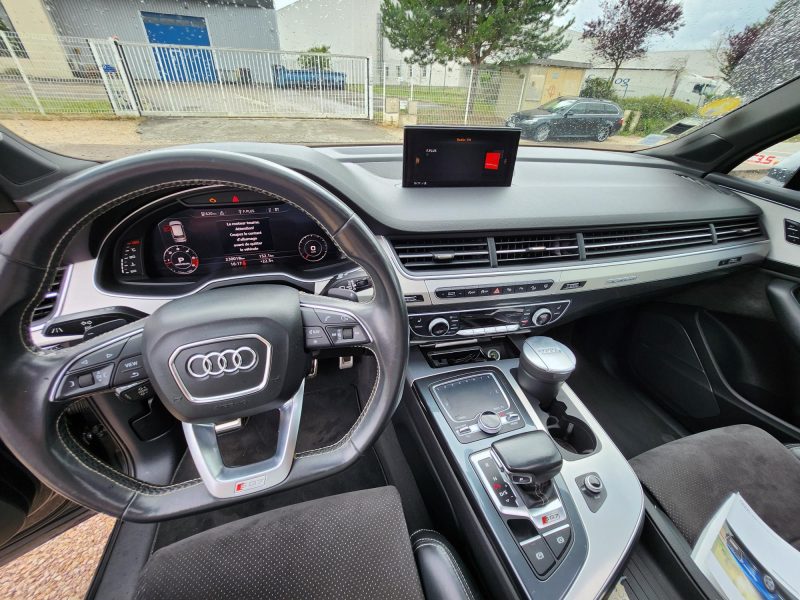 AUDI SQ7 2016