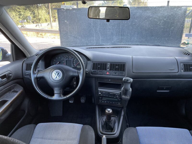 VOLKSWAGEN GOLF IV 1999