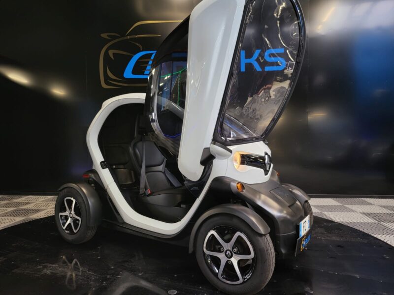 RENAULT TWIZY 45 SANS PERMIS 100% ELECTRIQUE BOITE AUTOMATIQUE ENTRETIEN RENAULT