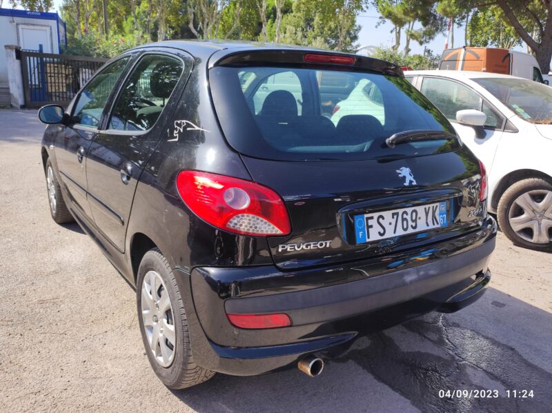 PEUGEOT 206+ 2011