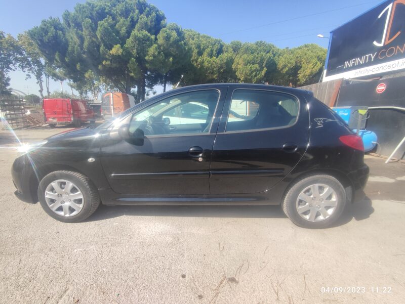 PEUGEOT 206+ 2011