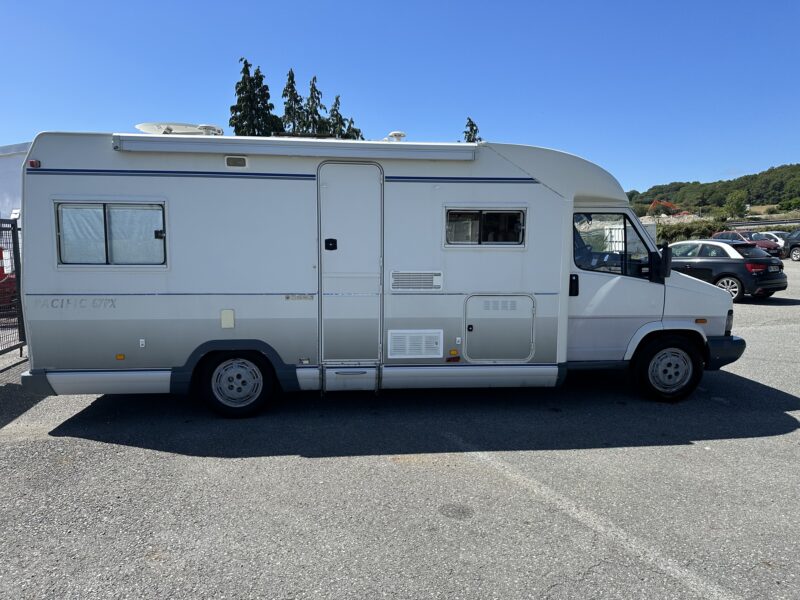 PEUGEOT J5 Camion plate-forme/Châssis 1992